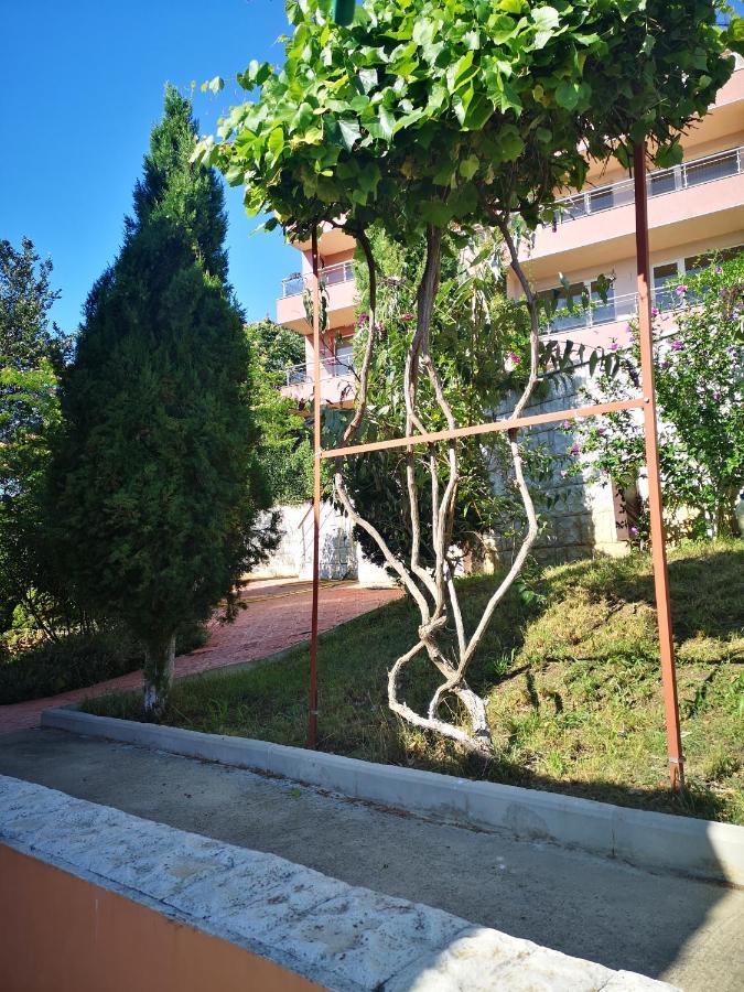 Seaview Apartment Complex Karia Kawarna Exterior foto
